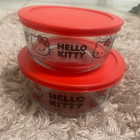 Hello Kitty | Pyrex bowl set - Picture 1 of 3